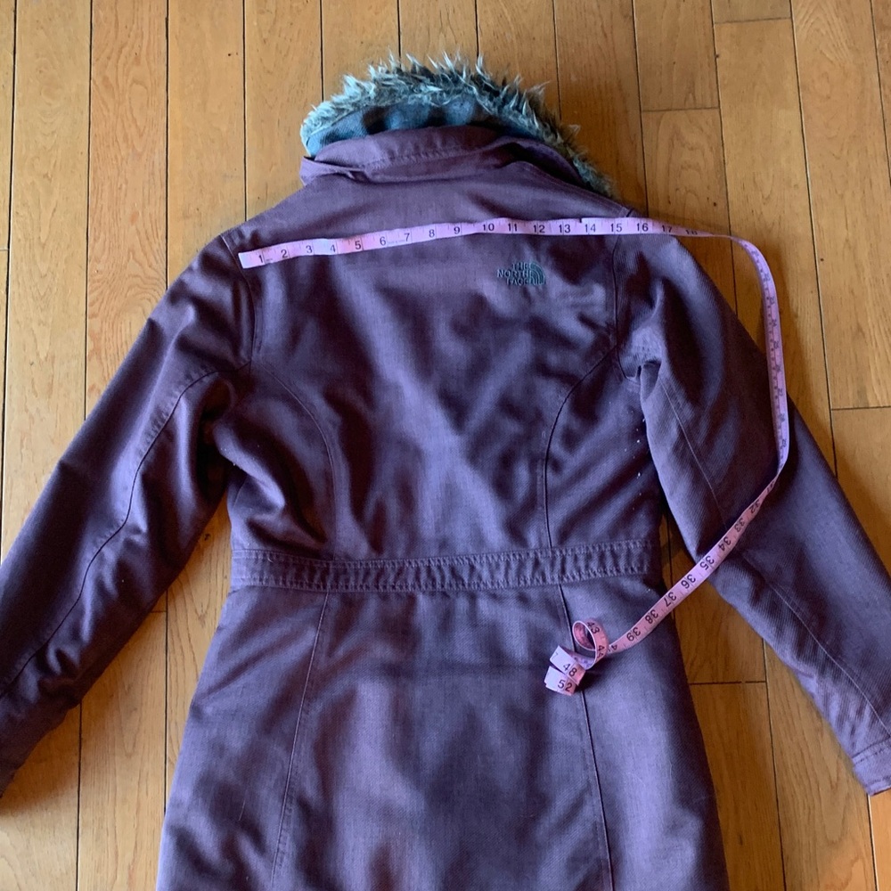 The North Face Women's Plum Trench Coat with Faux-Fur Collar - Picture 7 of 11